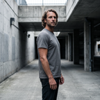 Playera Regular Fit · Algodón Peinado